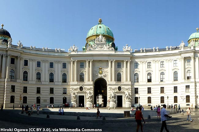 Вена дворец Хофбург