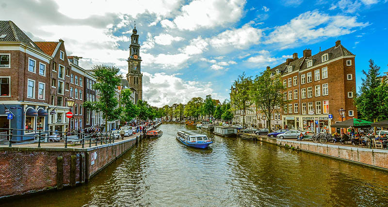 экскурсия по каналам Амстердама
